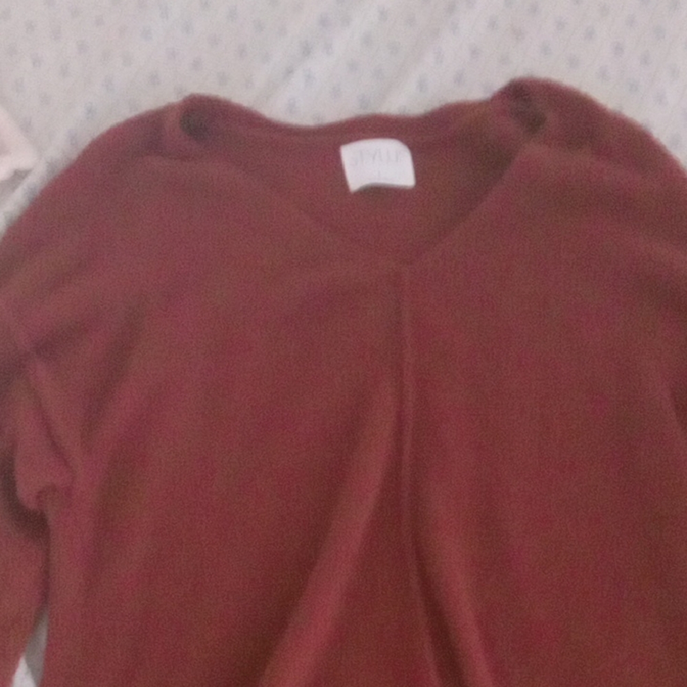 STYLUS Red V-Neck Sweater
